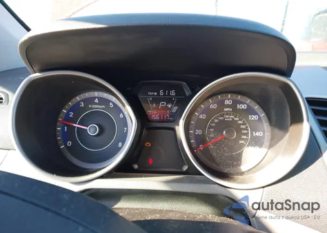 2016 Hyundai Elantra Limited z USA, uszkodzony, nr VIN KMHDH4AE6GU597536